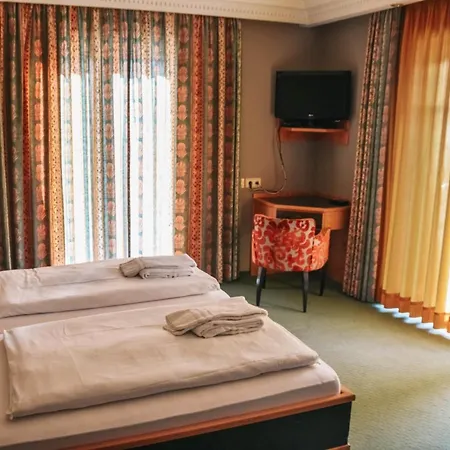 Parkhotel Hotel 3*