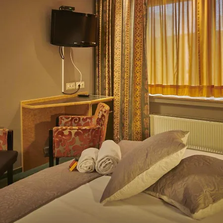 Auswaerts - Dein 3*