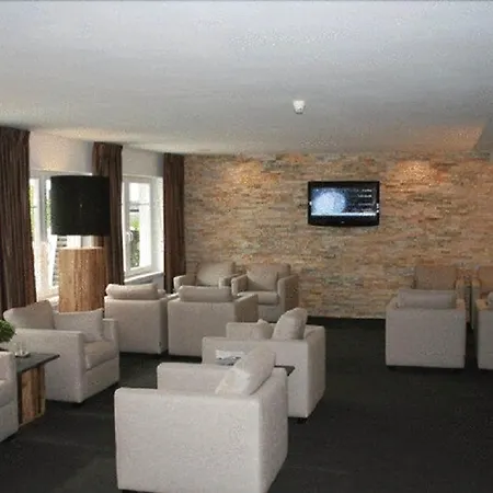 Auswaerts - Dein Oda ve Kahvaltı 3*