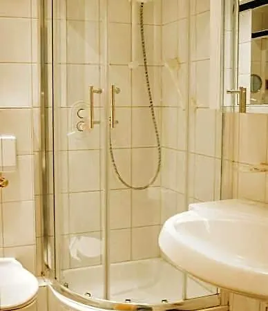 Auswaerts - Dein 3*