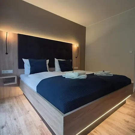Auswaerts - Dein Bed & Breakfast 3*