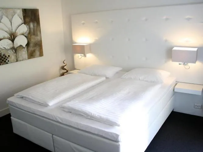 Auswaerts - Dein Couette-café 3*