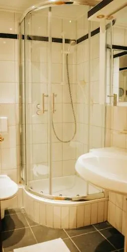 Auswaerts - Dein 3*
